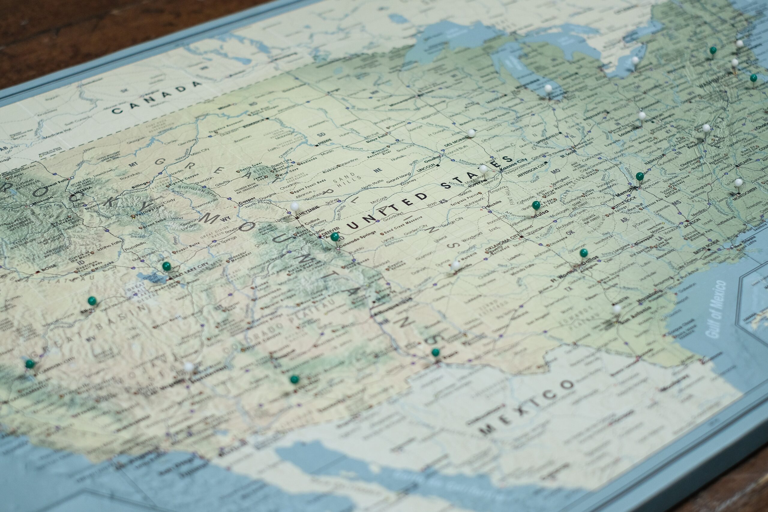 pins on USA Map with Mexico & Canada